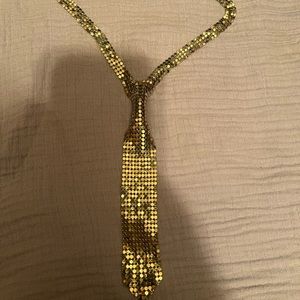 Tie necklace